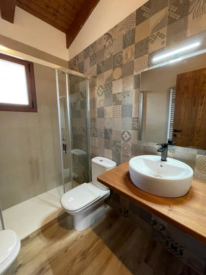 Casa De Les Escoles, Espinalbet - Alberga Castellar del Riu Eksteriør billede