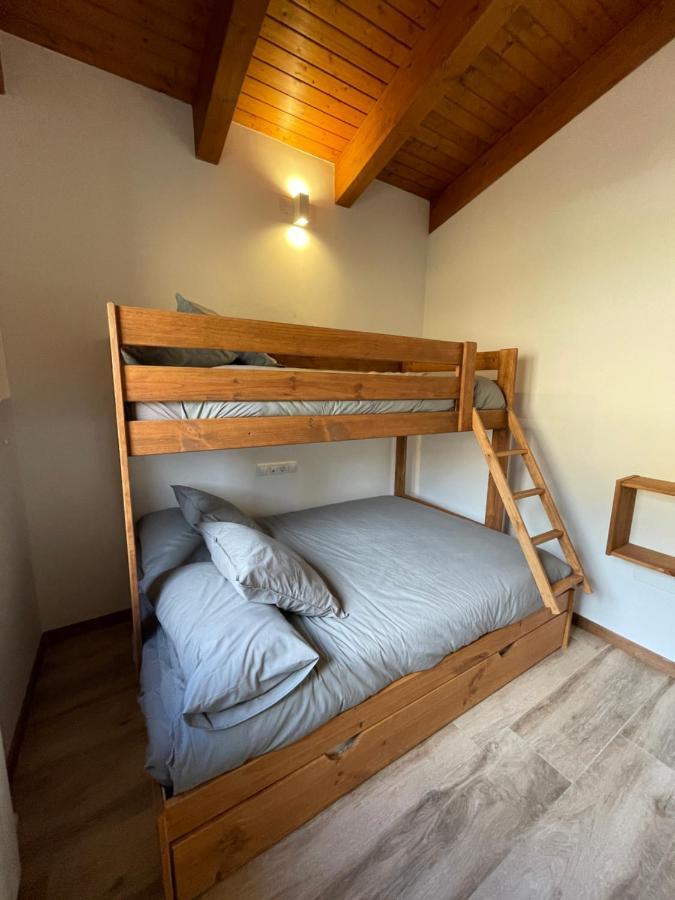 Casa De Les Escoles, Espinalbet - Alberga Castellar del Riu Eksteriør billede