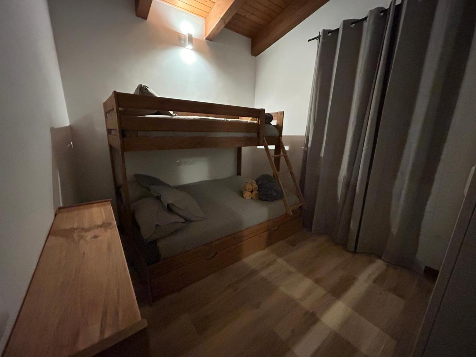 Casa De Les Escoles, Espinalbet - Alberga Castellar del Riu Eksteriør billede