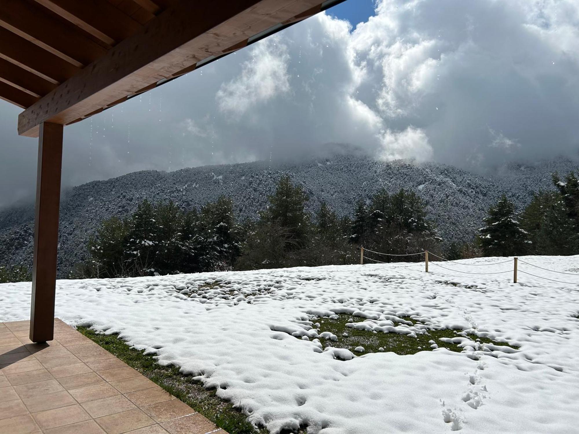 Casa De Les Escoles, Espinalbet - Alberga Castellar del Riu Eksteriør billede